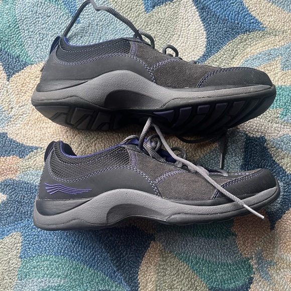 Dansko Black and Purple Athletic Shoes with Breathable Mesh size 39 - Picture 3 of 7